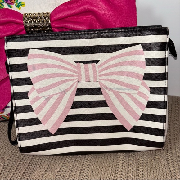 Betsey Johnson Bundle Pink Jumbo Bow & Floral Design Satchel/Shoulder Bag - Picture 10 of 16